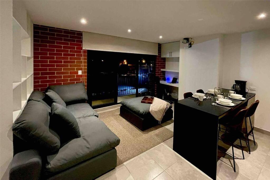 Lovely 1 Bedroom Unit With Free Parking Modra Zone 4 Città del Guatemala Esterno foto